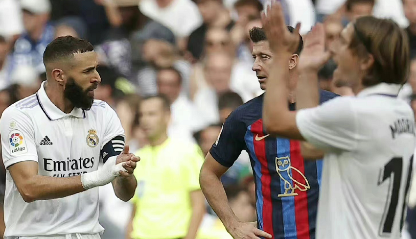 关于莱万多夫斯基在TES比赛中精彩发挥,关键助攻引发热议!的信息 关于莱万多夫斯基在TES比赛中精彩发挥,关键助攻引发热议!的信息